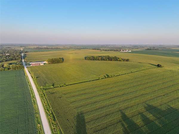 334 Acres of Land for Sale in Bethel Township, Iowa