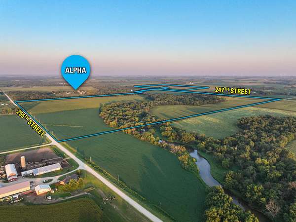 334 Acres of Land for Sale in Waucoma, Iowa