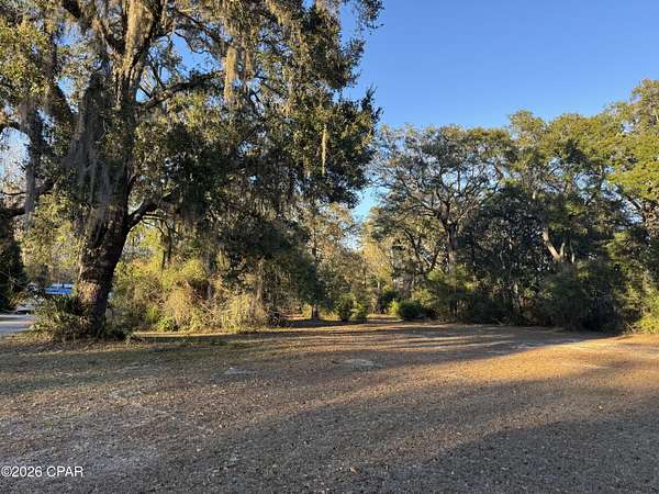 0.5 Acres of Land for Sale in Vernon, Florida