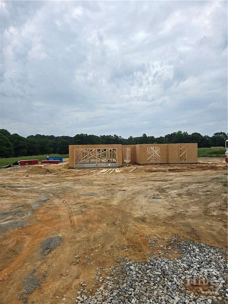5 Acres of Land with Home for Sale in Homer, Georgia