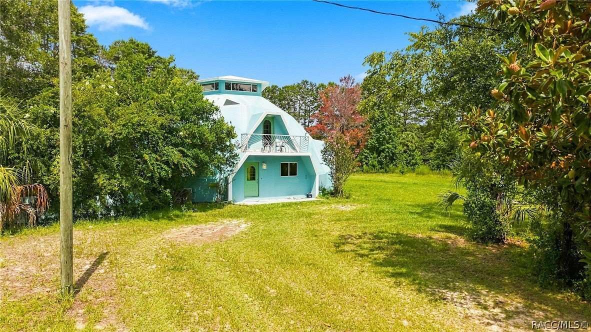 4.7 Acres of Land with Home for Sale in Lecanto, Florida