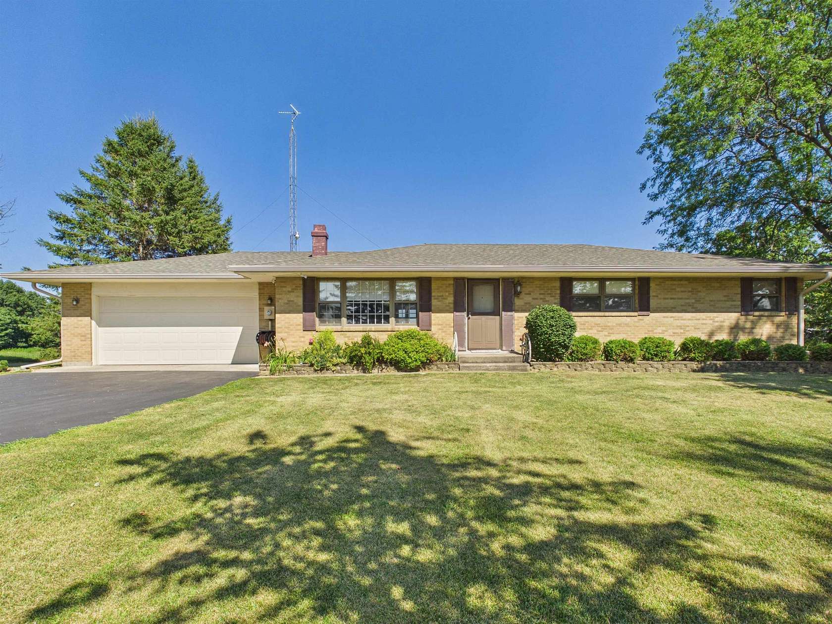 4.58 Acres of Land with Home for Sale in Winnebago, Illinois