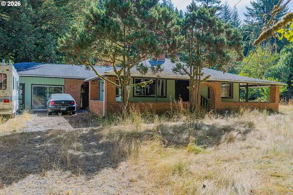 3.1 Acres of Land with Home for Sale in Myrtle Point, Oregon