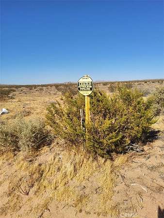 2.54 Acres of Land for Sale in Palmdale, California