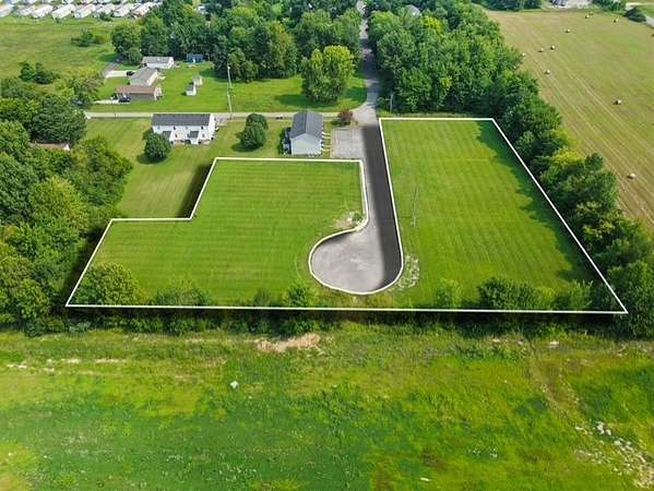 2.56 Acres of Residential Land for Auction in Franklin, Kentucky