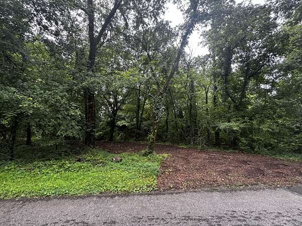 1 Acre of Residential Land for Sale in South Pittsburg, Tennessee