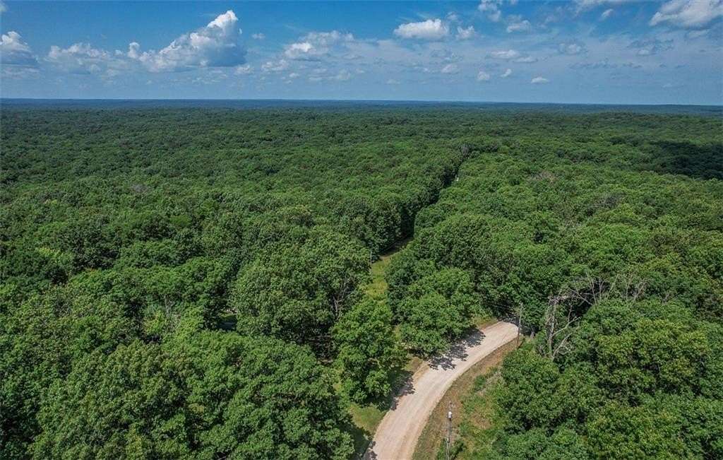 17 Acres of Land for Sale in Lincoln, Missouri