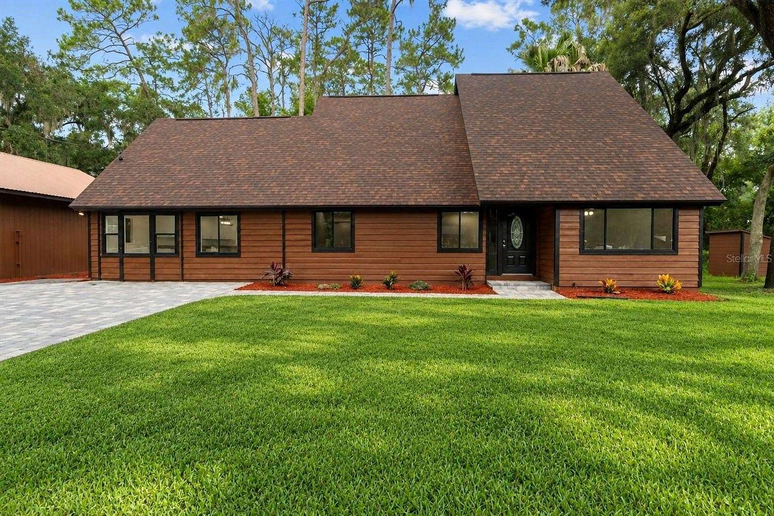 2 Acres of Land with Home for Sale in Lakeland, Florida