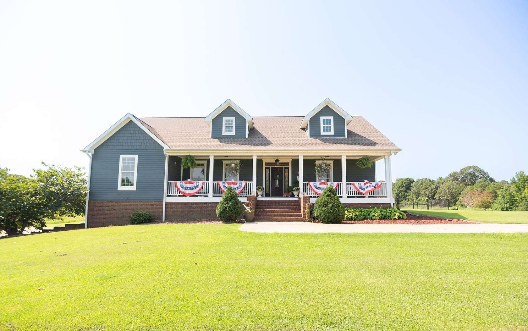 61 Acres of Land with Home for Sale in Doniphan, Missouri