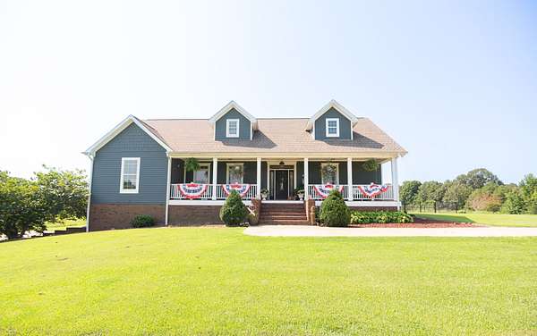 61 Acres of Land with Home for Sale in Doniphan, Missouri