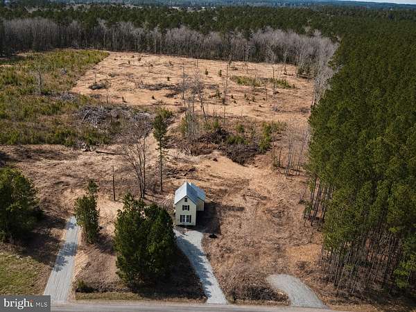 14.5 Acres of Land with Home for Sale in Marion, Maryland