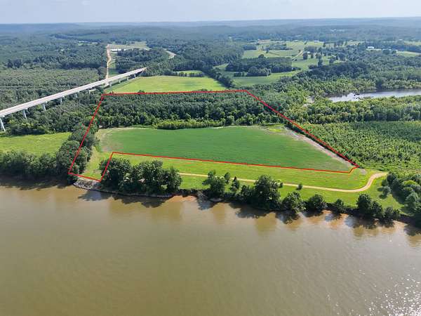 17.6 Acres of Recreational Land for Sale in Clifton, Tennessee