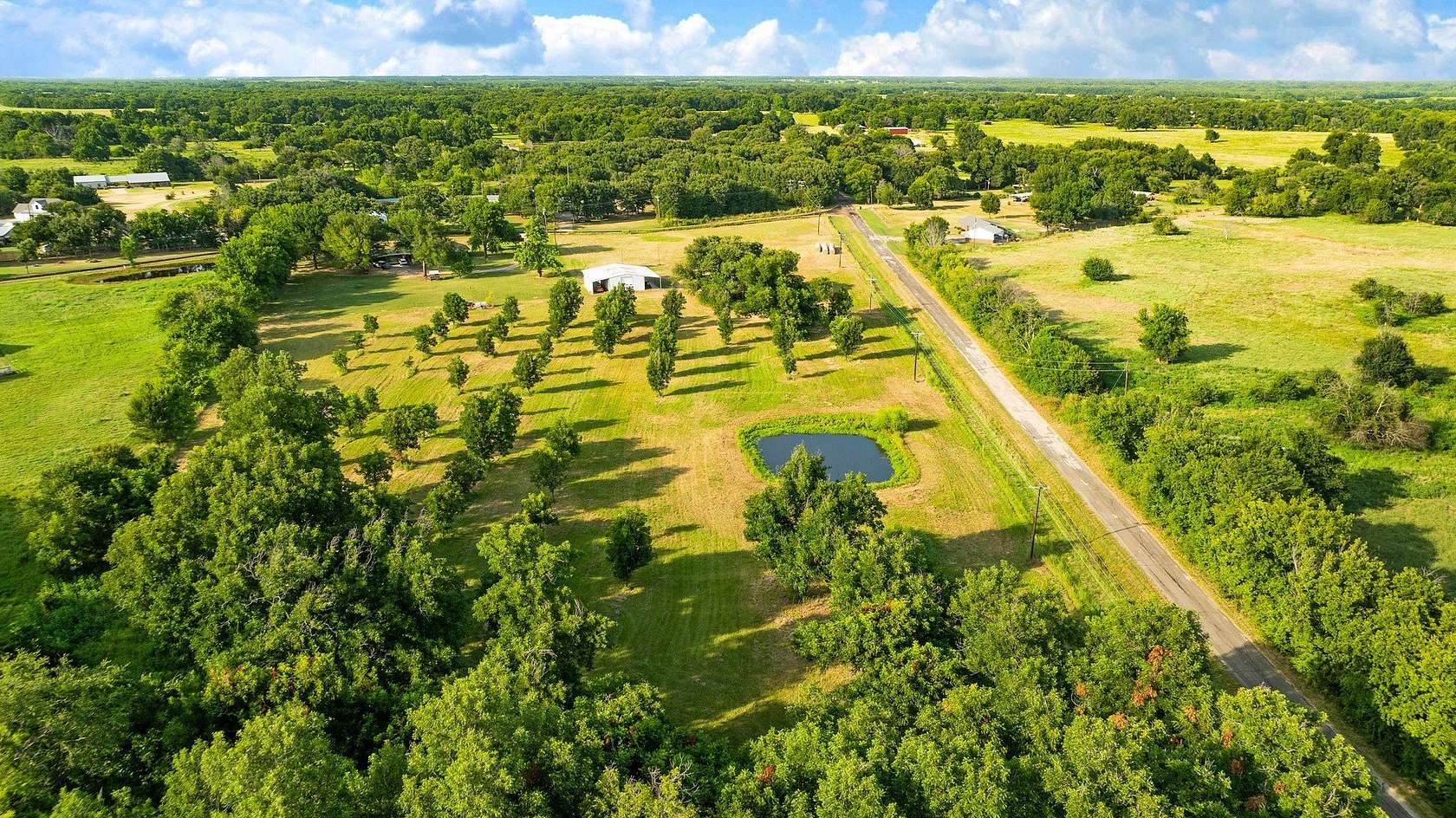 9.4 Acres of Land for Sale in Paris, Texas