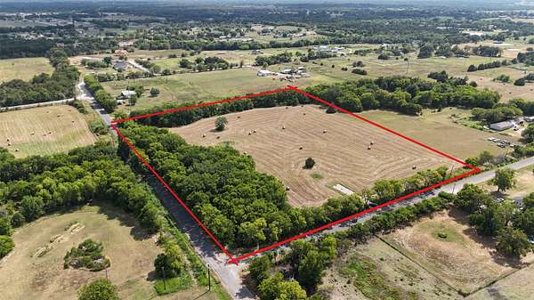 8 Acres of Residential Land for Sale in Quinlan, Texas