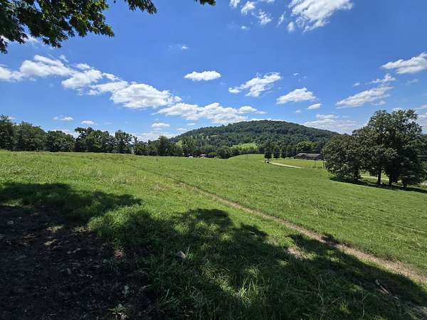 15 Acres of Land for Sale in Rutledge, Tennessee