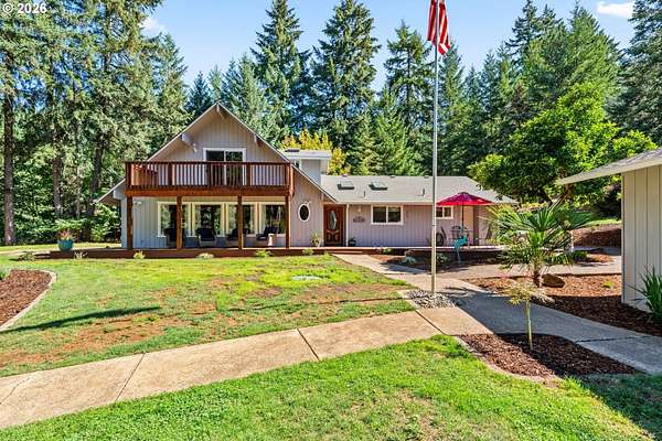 5 Acres of Land with Home for Sale in Veneta, Oregon