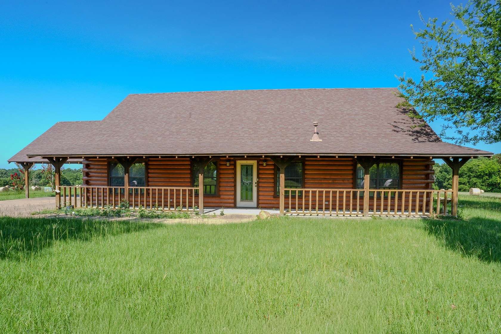 42 Acres of Land with Home for Sale in Mineola, Texas