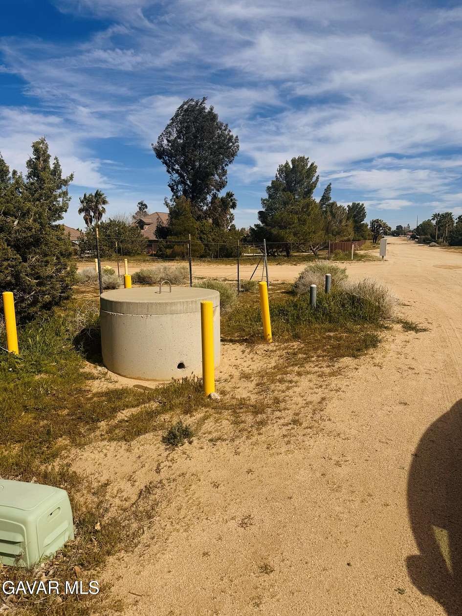2.6 Acres of Residential Land for Sale in Palmdale, California