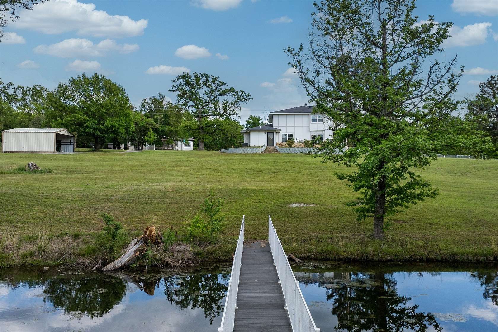 70 Acres of Land with Home for Sale in Athens, Texas
