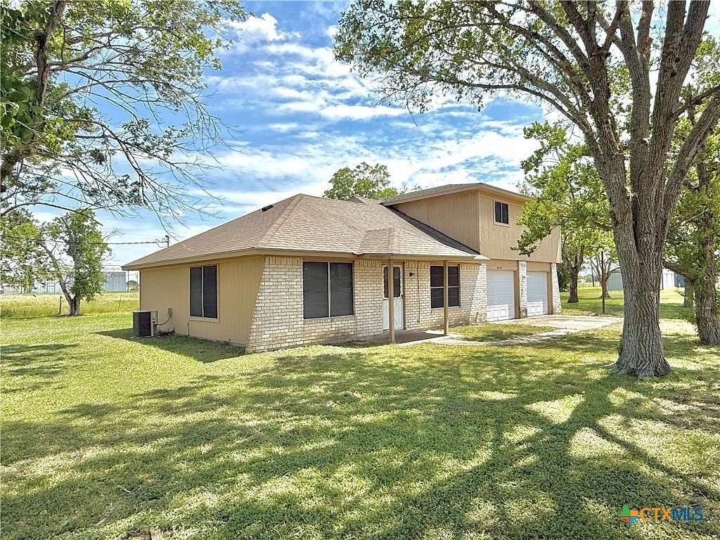 1.62 Acres of Land with Home for Sale in Victoria, Texas
