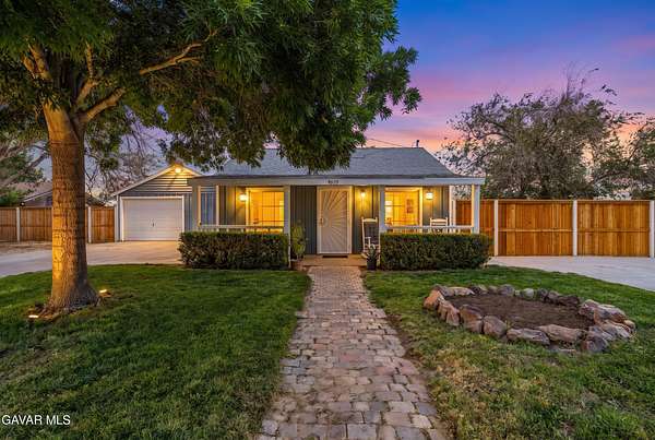 2.5 Acres of Land with Home for Sale in Lancaster, California