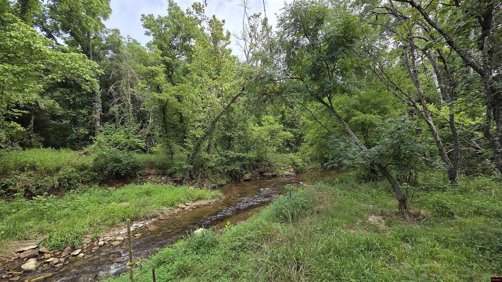 18 Acres of Land with Home for Sale in Yellville, Arkansas