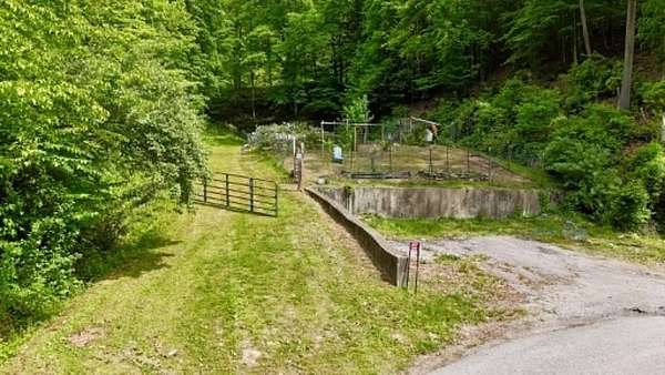 26 Acres of Land for Sale in Forest Hills, Kentucky