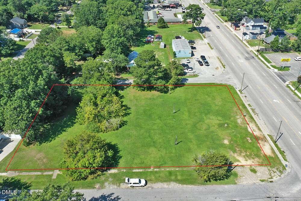 0.94 Acres of Mixed-Use Land for Sale in Kenly, North Carolina