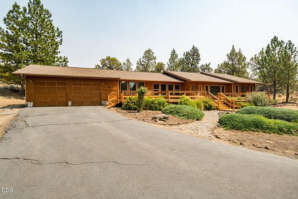 2.26 Acres of Land with Home for Sale in Bend, Oregon