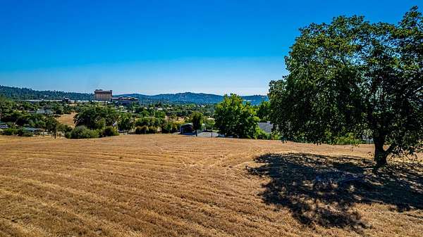2.86 Acres of Residential Land for Sale in Coarsegold, California