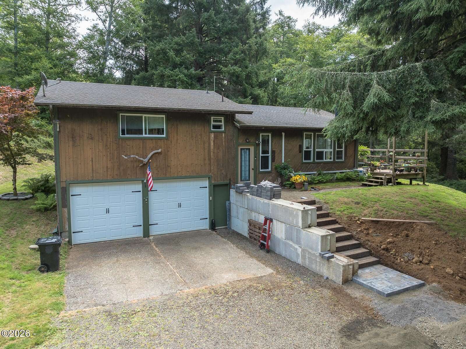 5 Acres of Land with Home for Sale in Otis, Oregon