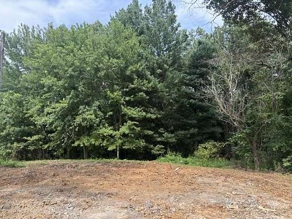 1.26 Acres of Residential Land for Sale in Glasgow, Kentucky
