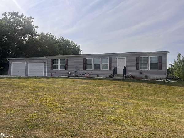 4 Acres of Land with Home for Sale in Fairfield, Iowa