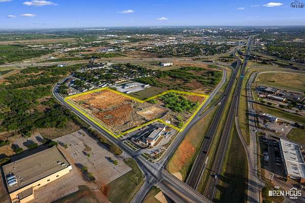 9.76 Acres of Commercial Land for Sale in Wichita Falls, Texas