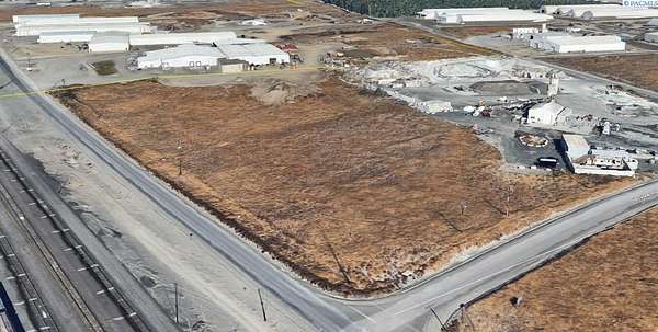 8 Acres of Commercial Land for Sale in Pasco, Washington