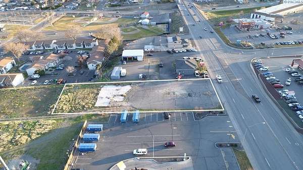 0.64 Acres of Commercial Land for Sale in Kennewick, Washington