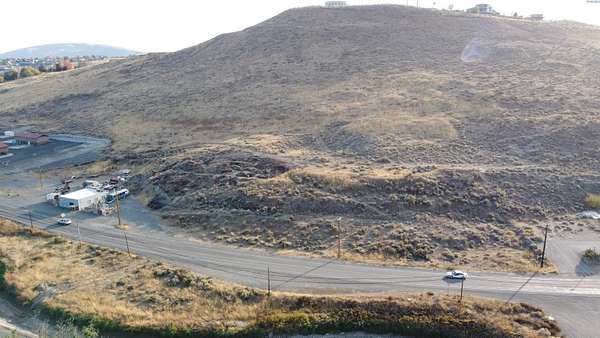 15.4 Acres of Commercial Land for Sale in West Richland, Washington