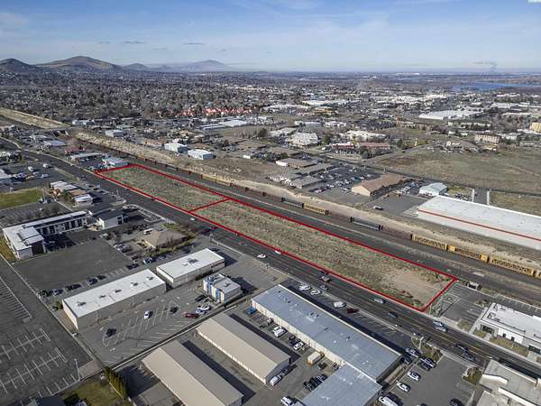 4.47 Acres of Commercial Land for Sale in Kennewick, Washington