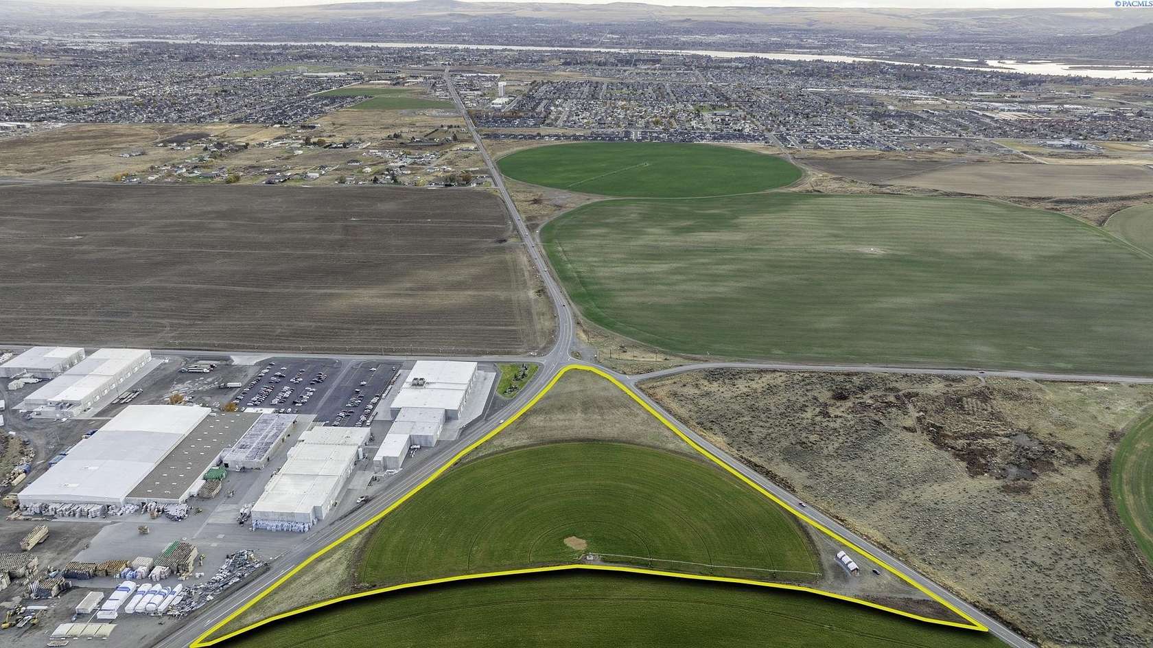 15 Acres of Commercial Land for Sale in Pasco, Washington