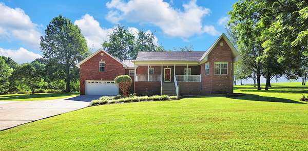 5.1 Acres of Land with Home for Sale in Pleasant View, Tennessee