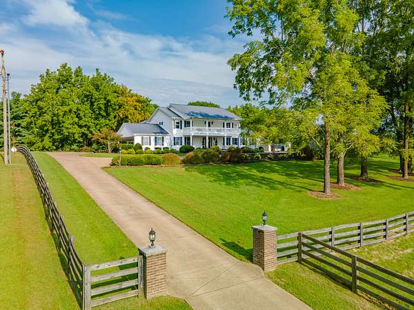13 Acres of Land with Home for Sale in Culleoka, Tennessee