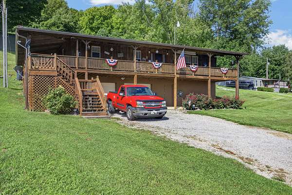 2 Acres of Land with Home for Sale in Allons, Tennessee