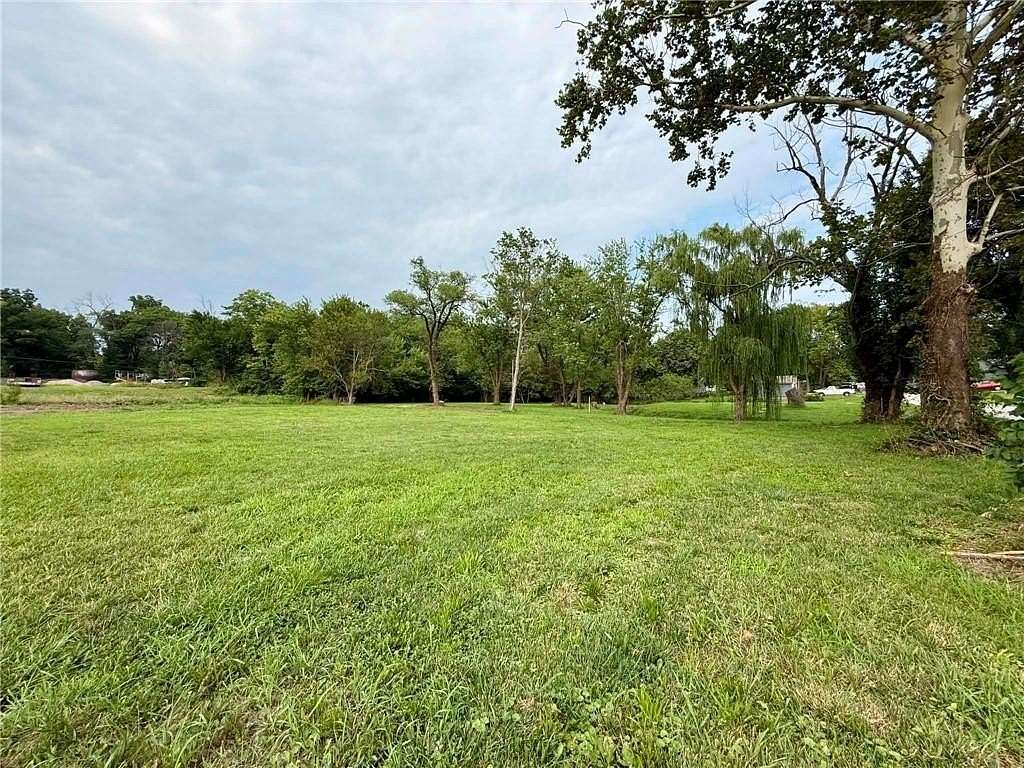 2.12 Acres of Residential Land for Sale in McLouth, Kansas