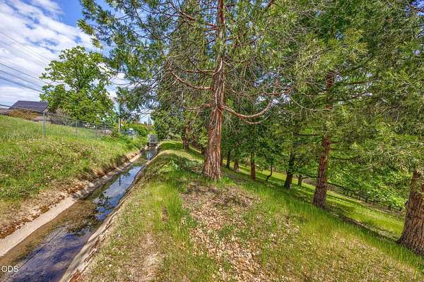 0.39 Acres of Residential Land for Sale in Ashland, Oregon