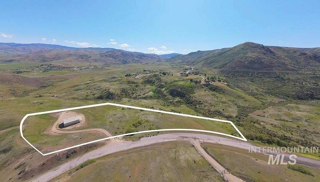 10.5 Acres of Land for Sale in Horseshoe Bend, Idaho