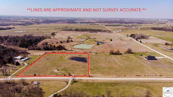 5 Acres of Residential Land for Sale in Clinton, Missouri