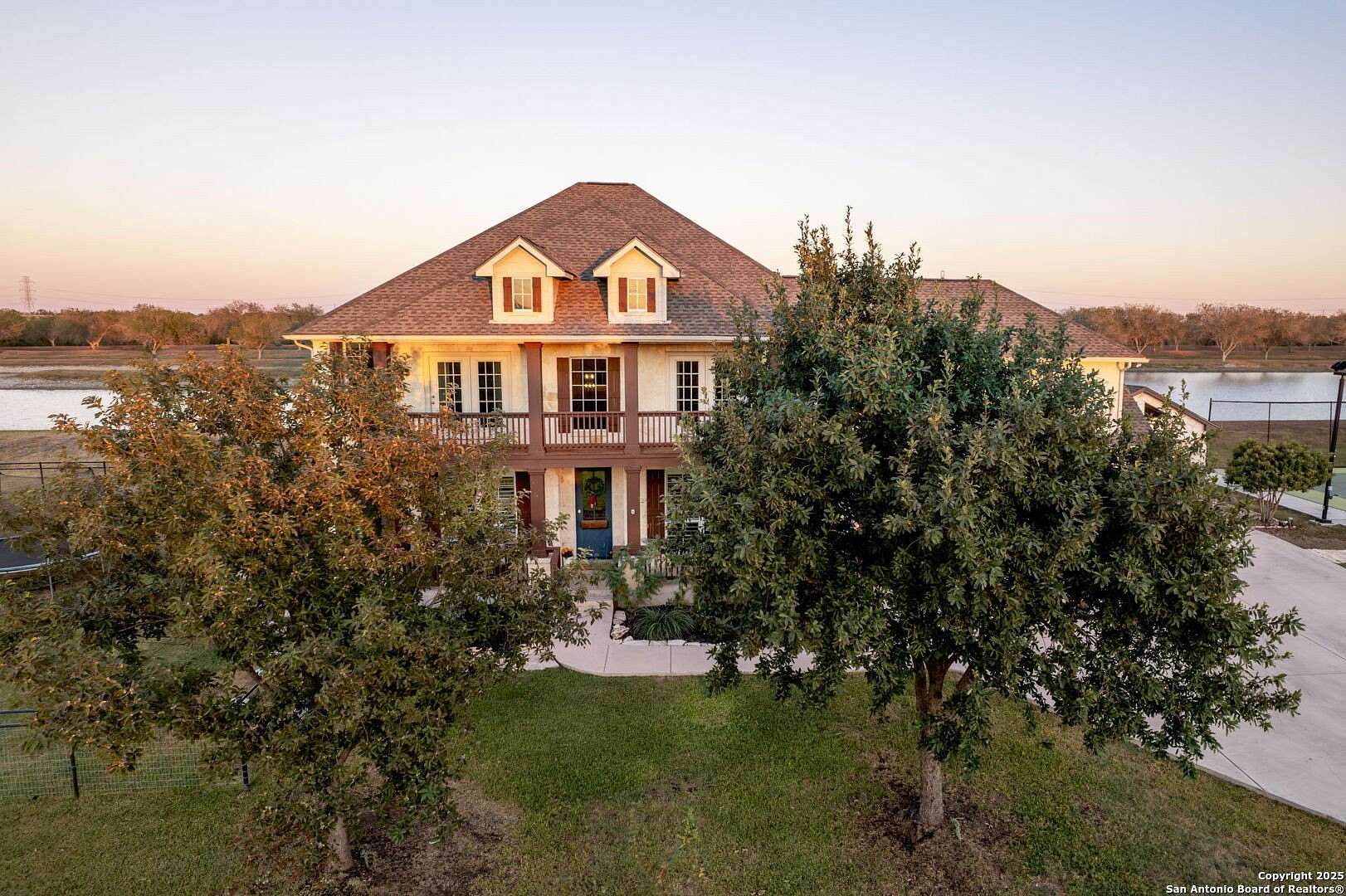 1.5 Acres of Land with Home for Sale in Seguin, Texas