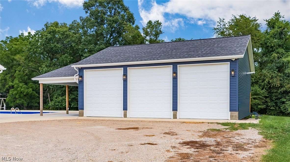 2.1 Acres of Land with Home for Sale in South Zanesville, Ohio