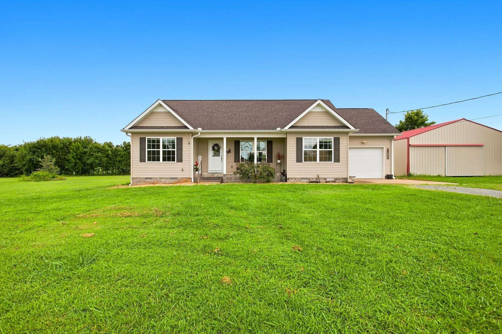 2.4 Acres of Land with Home for Sale in Shelbyville, Tennessee