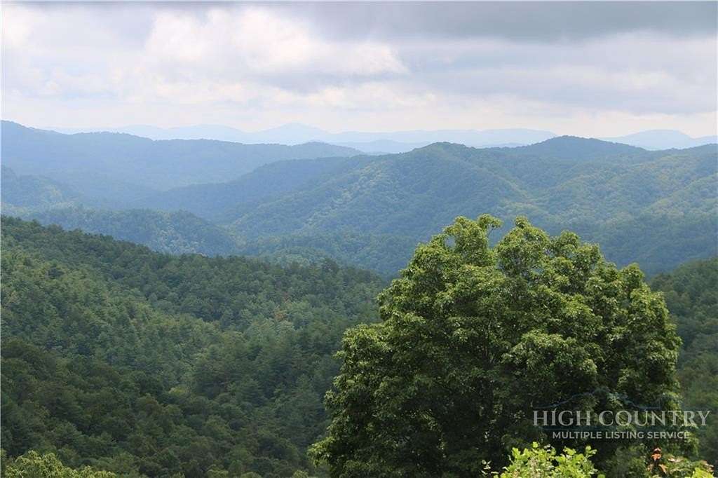 10 Acres of Land for Sale in Lenoir, North Carolina